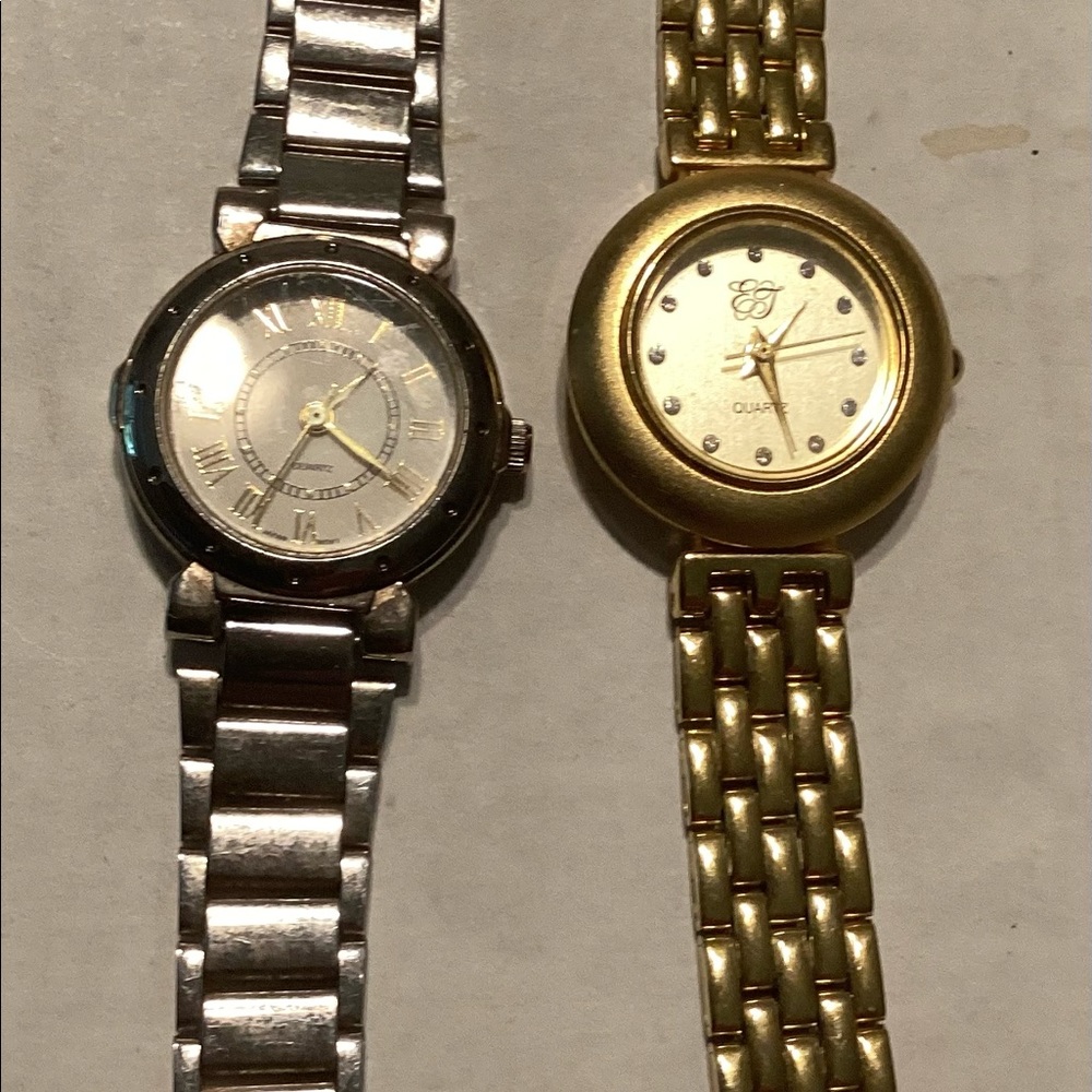 A lot of two women’s watches tested and working